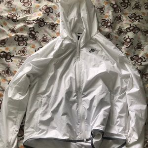 White Nike windbreaker